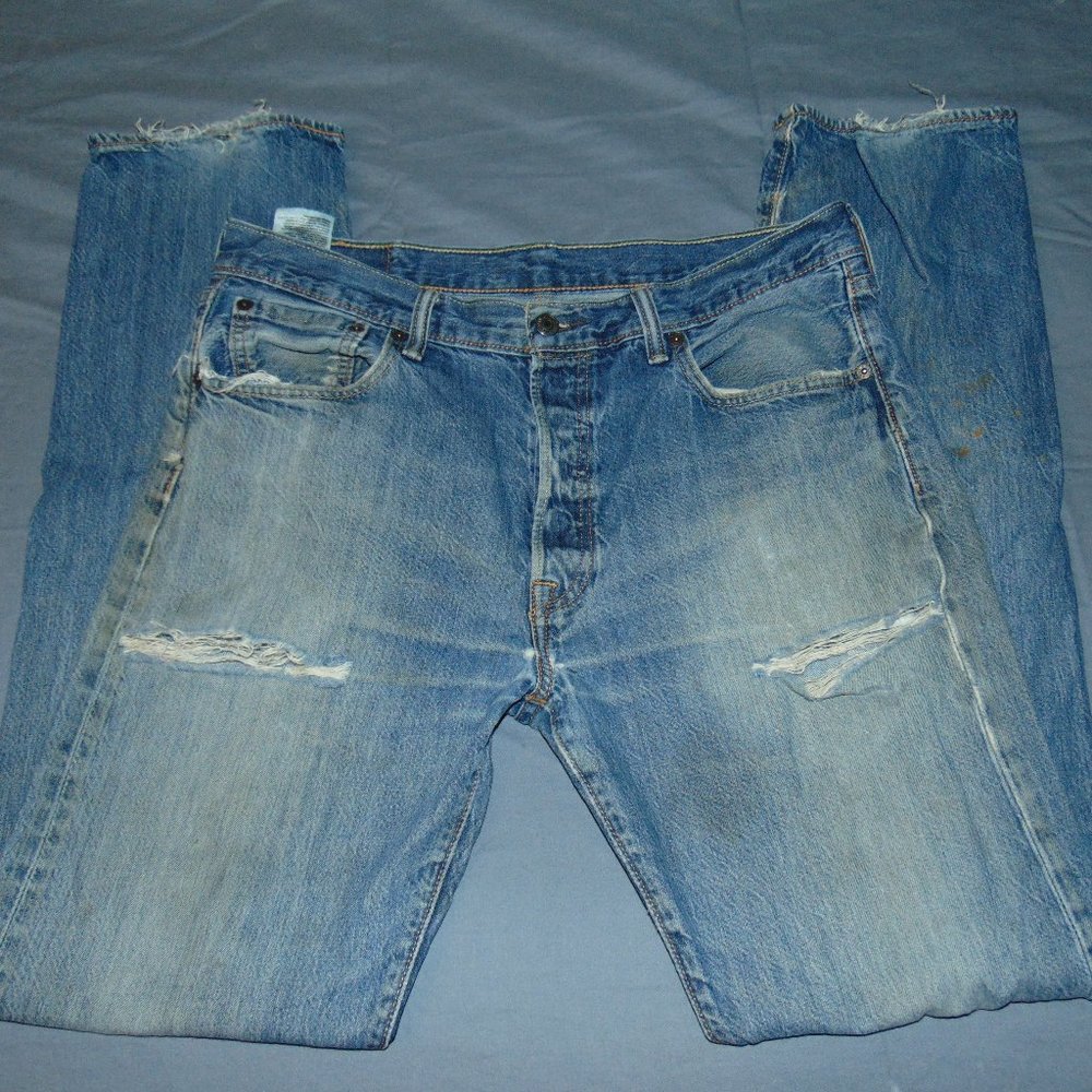 Levi Button Fly Distressed Jeans